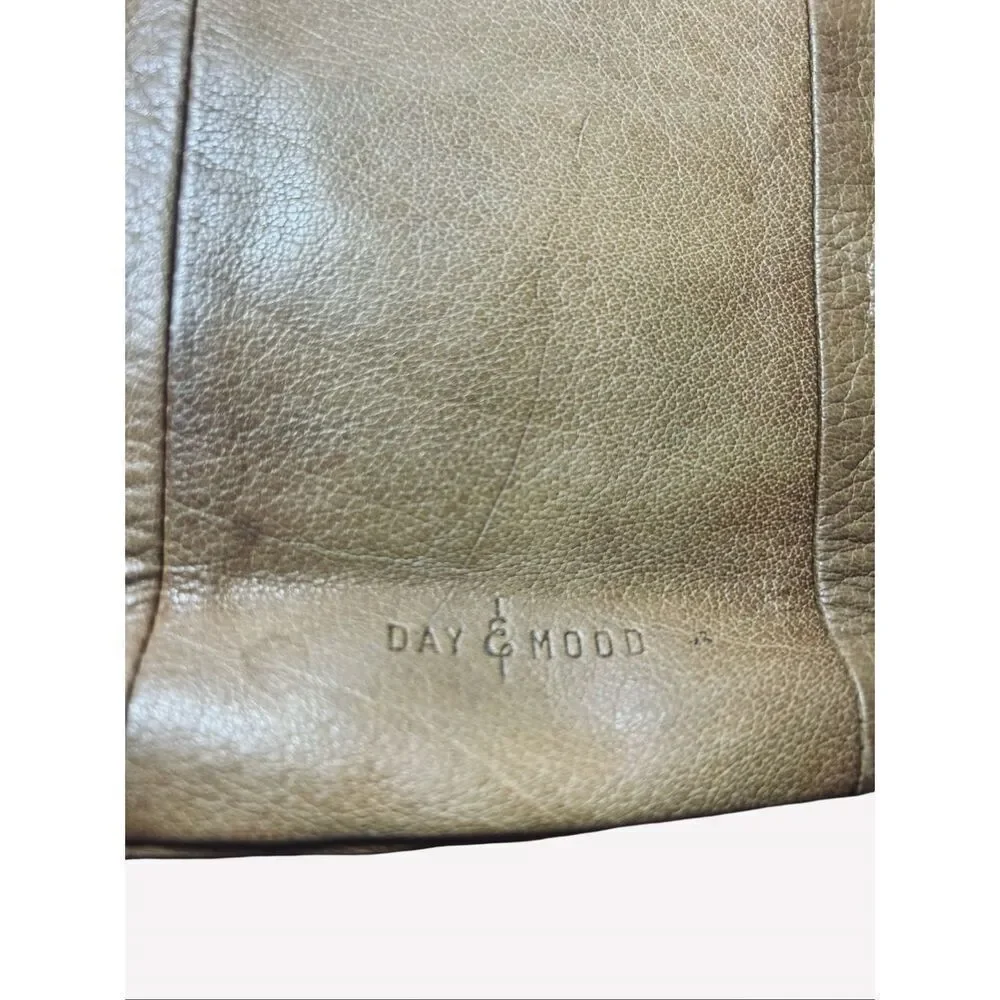Day and Mood Paris Whipstitch Crossbody